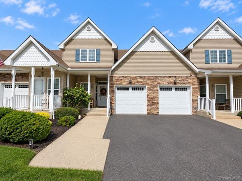 55 Rose Lane, Brookhaven, NY, 11766 | Card Image