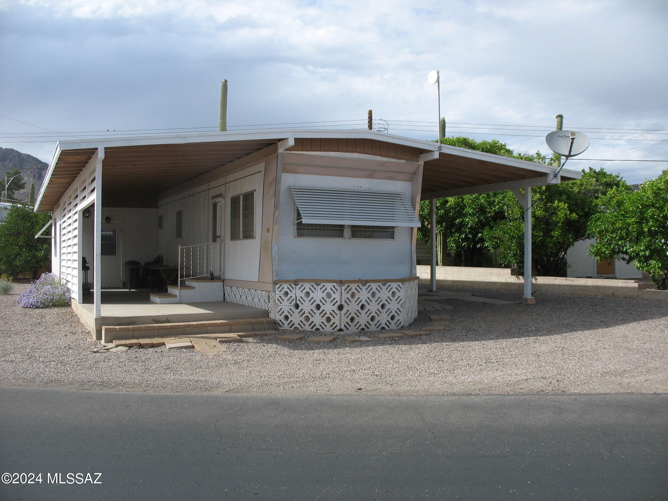 Bar X St, Tucson, AZ 85713