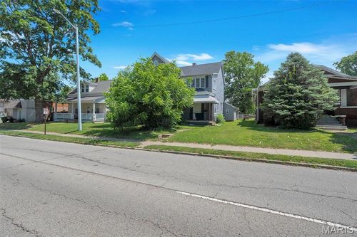 7513 W Main St, Belleville, IL, 62223-2005 | Card Image