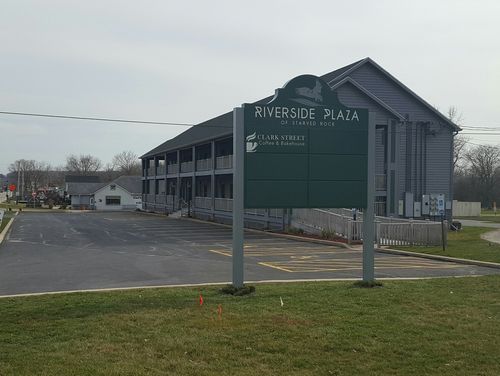 1f-325 Clark St, Utica, IL, 61373 | Card Image