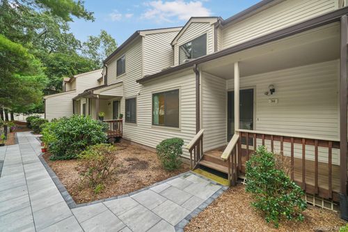 38 Fawn Ridge, New Castle, NY, 10546 | Card Image