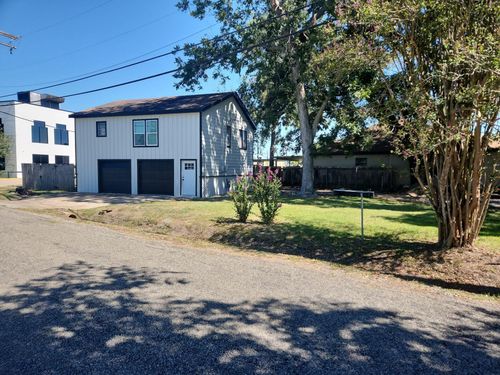 1313 Block St, Port Neches, TX, 77651-2920 | Card Image