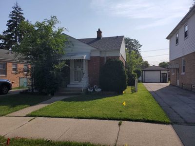 505 47th Avenue, House other with 2 bedrooms, 1 bathrooms and 2 parking in Bellwood IL | Image 1