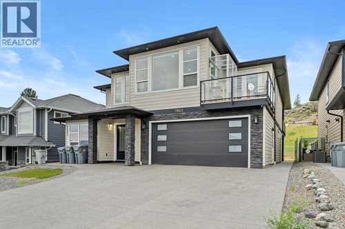 1065 Edgehill Pl, Kamloops, BC, V2C0G6 | Card Image