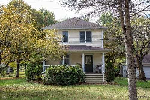 5029 Humphrey Rd, Great Valley, NY, 14741-9644 | Card Image