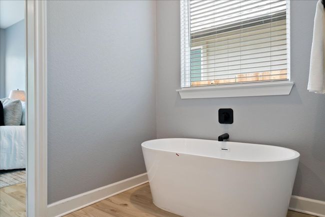 17208 Howdy Way, House other with 4 bedrooms, 3 bathrooms and 4 parking in Manor TX | Image 24