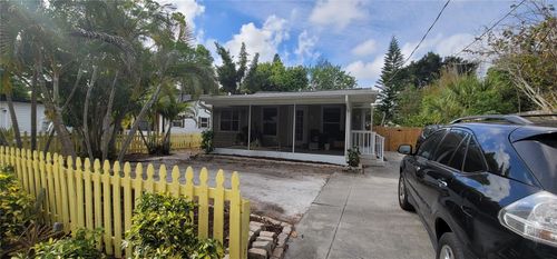 2912 Hawthorne St, SARASOTA, FL, 34239-3217 | Card Image