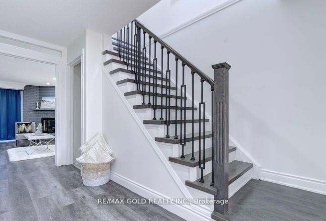 370 Hansen Rd N, House other with 4 bedrooms, 3 bathrooms and 2 parking in Brampton ON | Image 16