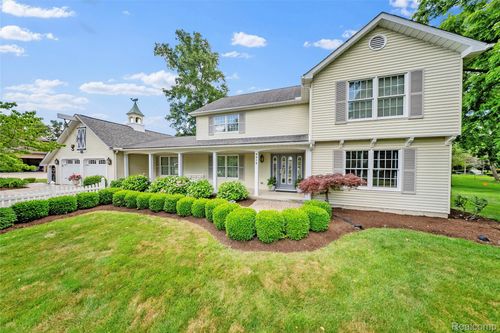 8919 Sarah Ln, Grosse Ile, MI, 48138-1536 | Card Image
