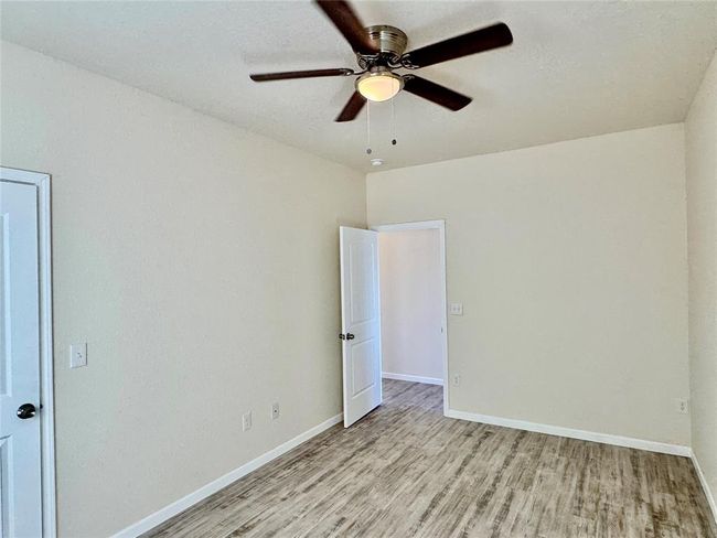18 Edgewater St, House other with 3 bedrooms, 2 bathrooms and 2 parking in Hitchcock TX | Image 20