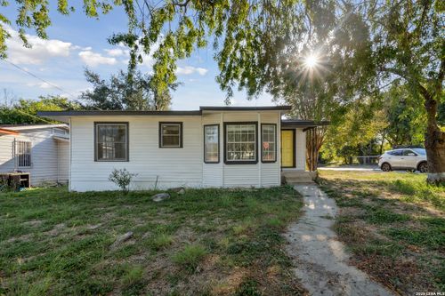 843 Zachry Dr, San Antonio, TX, 78228-4138 | Card Image