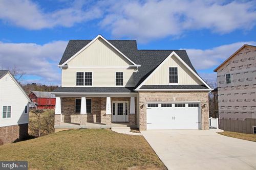 2060 Willow Hill Dr, HARRISONBURG, VA, 22801-5772 | Card Image