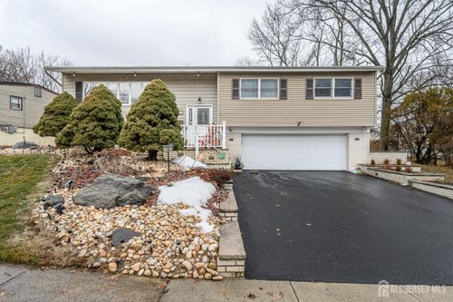 21 Wilk Rd, Edison, NJ, 08837-2726 | Card Image