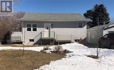 418 2 Nd St, House other with 2 bedrooms, 1 bathrooms and null parking in Glen Ewen SK | Image 1