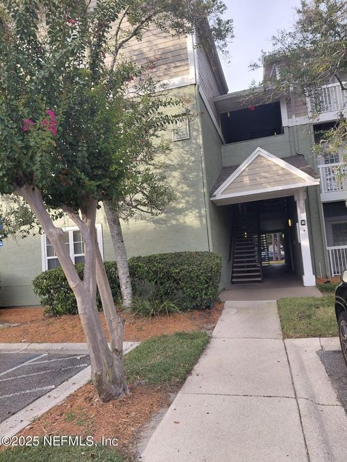 632-7701 Timberlin Park Blvd, JACKSONVILLE, FL, 32256-5436 | Card Image