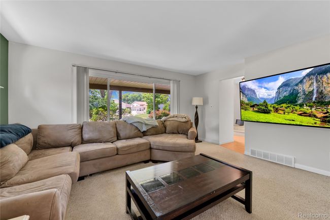 great room | Image 4
