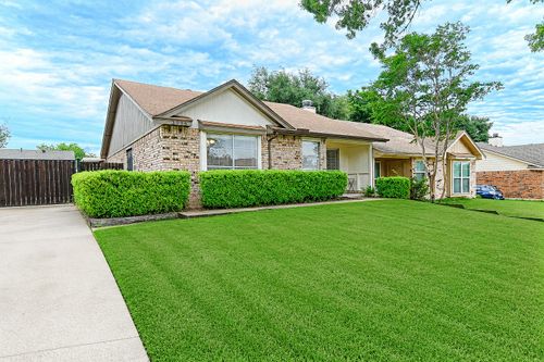 3006 Kathleen Ln, Euless, TX, 76039-7821 | Card Image