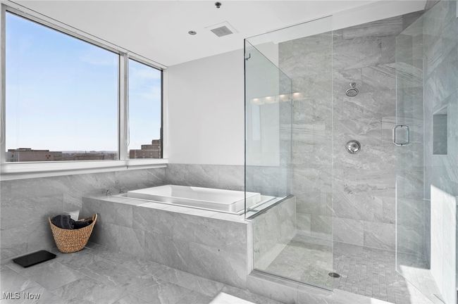 APT-905 - 701 W Lakeside Ave, Condo with 3 bedrooms, 3 bathrooms and null parking in Cleveland OH | Image 37