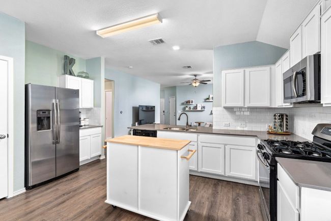 10709 Dimitrios Dr, House other with 3 bedrooms, 2 bathrooms and 4 parking in Austin TX | Image 8