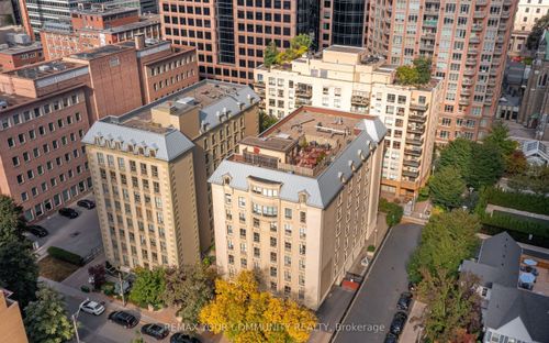 211-88 Charles St E, Toronto, ON, M4Y2W7 | Card Image