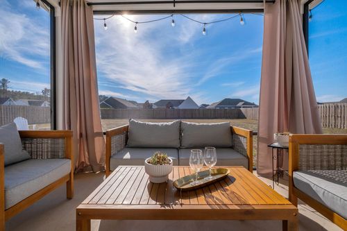 108 Stillmont Dr, CRAWFORDVILLE, FL, 32327-1378 | Card Image