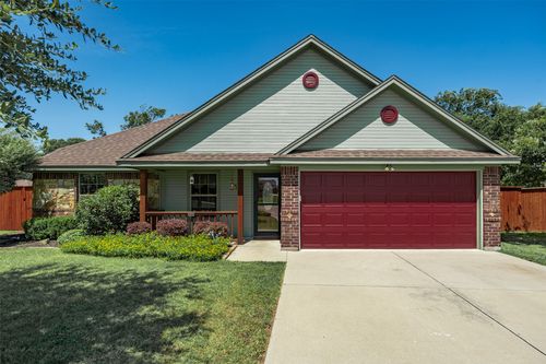 1221 Eagle Lake Dr, Azle, TX, 76020-5125 | Card Image