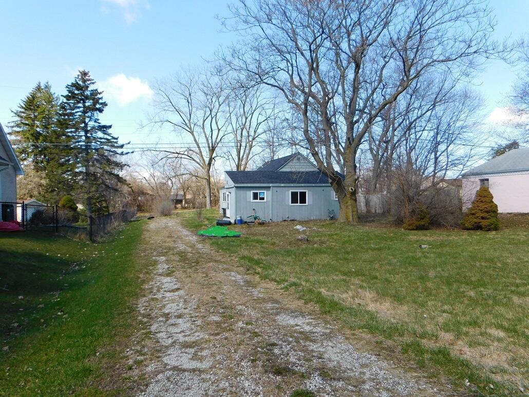 Meachem Rd, Mount Pleasant, WI 53405