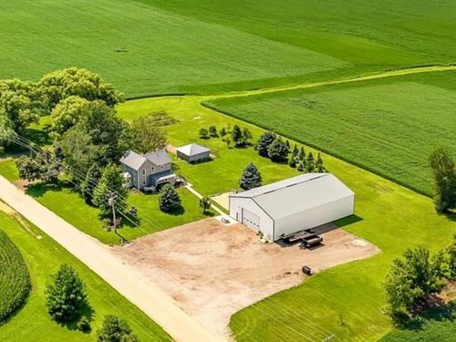 4139 S Spielman Rd, LEAF RIVER, IL, 61047-9303 | Card Image