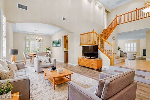10013 Scenic Walk Ave, Las Vegas, NV, 89149-3774 | Card Image