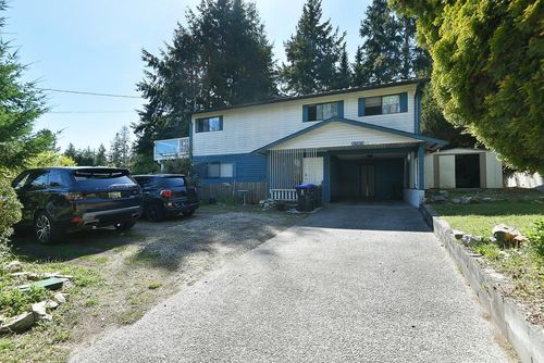 5727 Trail Avenue, Sechelt, BC, V7Z0H8 | Card Image