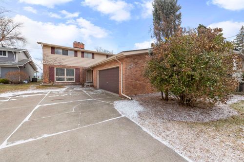 30014 Jefferson Ave, Saint Clair Shores, MI, 48082-1738 | Card Image