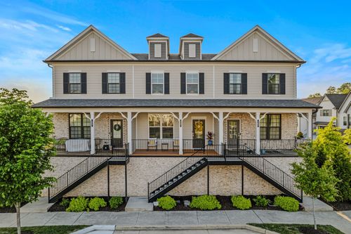 402 Portsdale Dr, Brentwood, TN, 37027-1548 | Card Image