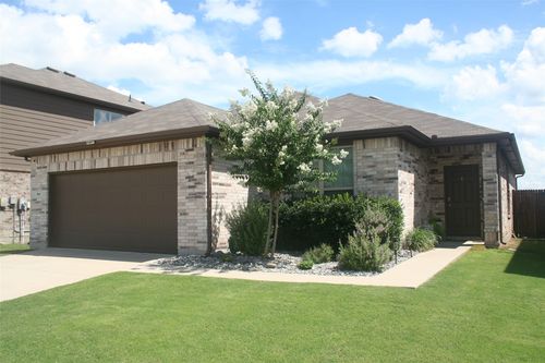 905 Ravenwood Ln, Van Alstyne, TX, 75495-2871 | Card Image