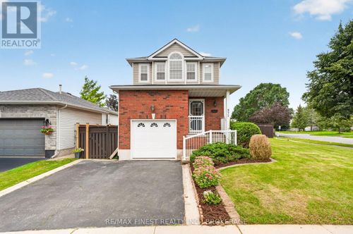 975 Ringstead St, Kingston, ON, K7M8V2 | Card Image