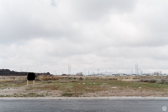 View of yard | Image 7