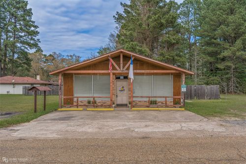 1104 Doctors Dr, Springhill, LA, 71075-4528 | Card Image