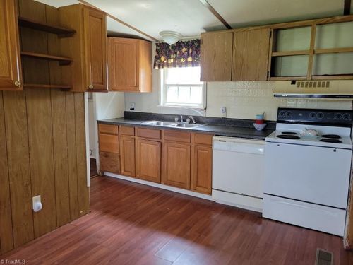 108 Cabana Ln, Mocksville, NC, 27028-4634 | Card Image