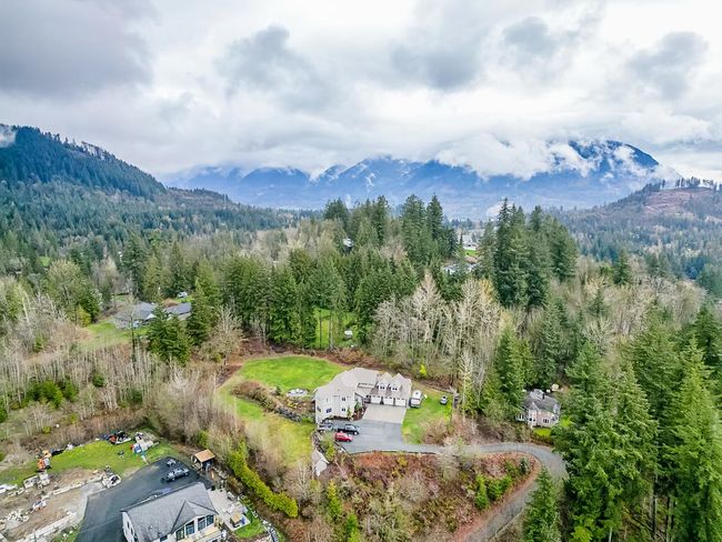 9503 Dawson Drive, House other with 4 bedrooms, 4 bathrooms and 15 parking in Mission BC | Image 1