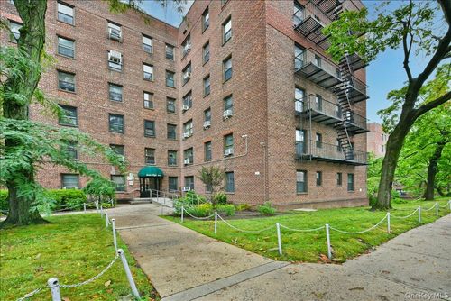 1p-52-54 65th Pl, Maspeth, NY, 11378-1328 | Card Image