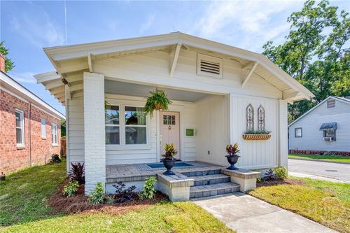 1136 E 39th St, savannah, GA, 31404-3406 | Card Image