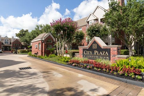 1308-1330 Old Spanish Trl, Houston, TX, 77054-1832 | Card Image