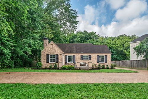 911 Woodmont Blvd, Nashville, TN, 37204-3351 | Card Image