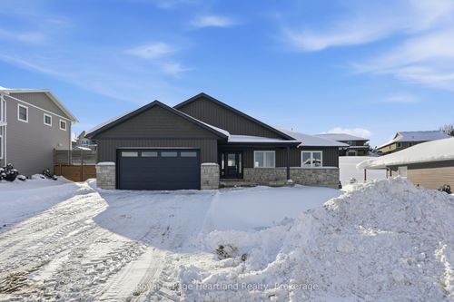 6 Noeckerville Hill Dr, Mildmay, ON, N0G2J0 | Card Image