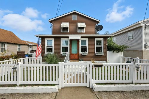 3707 Park Blvd, Wildwood, NJ, 08260-2041 | Card Image