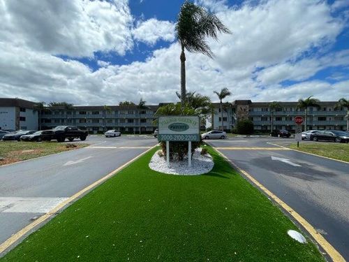 209-2100 Springdale Blvd, Palm Springs, FL, 33461-6385 | Card Image