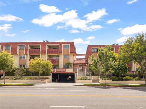203-950 Main St, El Segundo, CA, 90245-3804 | Card Image