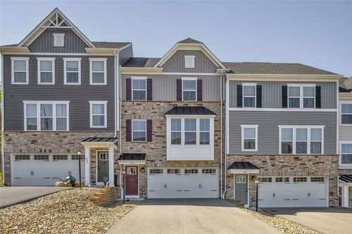 106 Moyer Hill Dr, Cranberry Twp, PA, 16066-2805 | Card Image