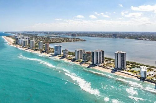 b-14d-2800 N Ocean Dr, Riviera Beach, FL, 33404-3297 | Card Image