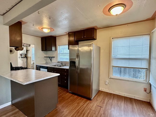 1020 Temple Ave, House other with 2 bedrooms, 1 bathrooms and 2 parking in Santa Rosa CA | Image 6