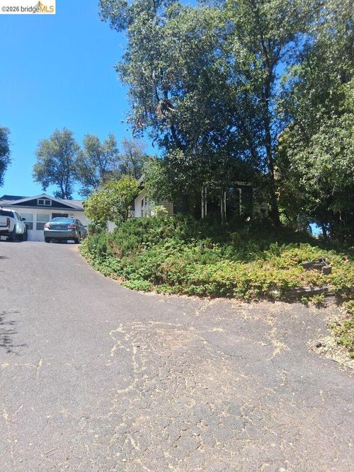 153 Summit Ave, Sonora, CA, 95370-5720 | Card Image